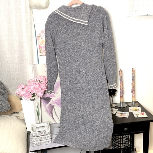 🌷Vintage🌷 Gray & White Knit Sweater Dress Asymmetrical Neckline - Picture 4 of 5
